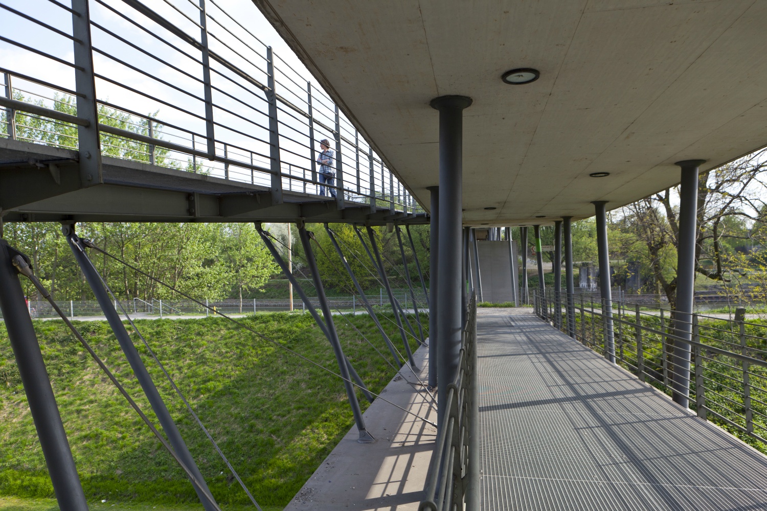 Oberhausen: Tausendfüsslerbrücke über Rhein-Herne-Kanal (BPI Büro für Planung und Ingenieurtechnik 1999)